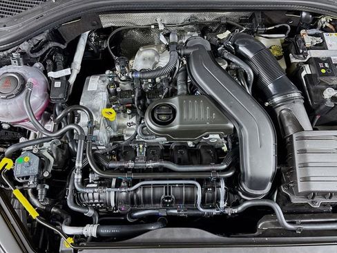 New 2026 Volkswagen Jetta SE FWD image 30
