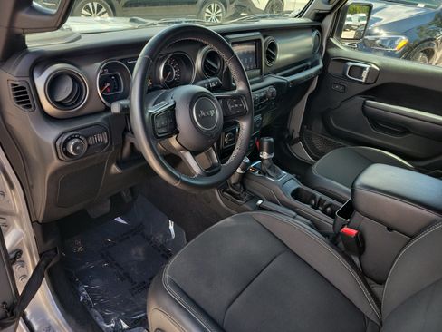 Used 2021 Jeep Wrangler Unlimited Sport AWD/4WD image 21