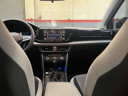 Used 2022 Volkswagen Taos S image 13