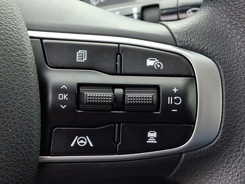 Certified 2025 Kia K5 LXS image 18