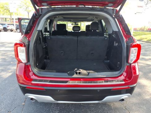 Used 2021 Ford Explorer Limited w/ Equipment Group 301A AWD/4WD image 30
