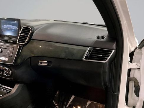 Used 2017 Mercedes-Benz GLE 350 4MATIC image 19