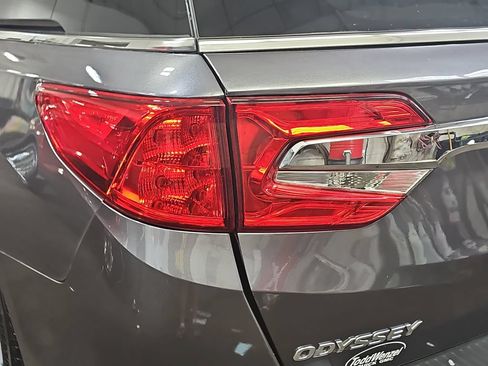 Used 2018 Honda Odyssey Touring image 42