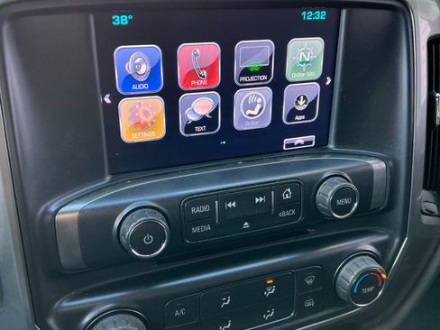 Used 2018 Chevrolet Silverado 1500 LT image 19