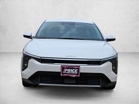 Used 2025 Kia K4 EX FWD image 2
