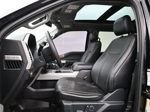 Used 2016 Ford F150 Lariat w/ Equipment Group 502A Luxury AWD/4WD image 10
