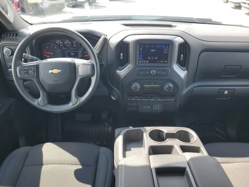 Used 2025 Chevrolet Silverado 3500 W/T image 13