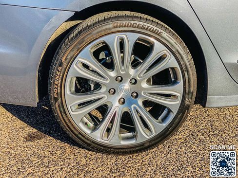 Used 2019 Buick LaCrosse Avenir w/ Driver Confidence Package II image 11