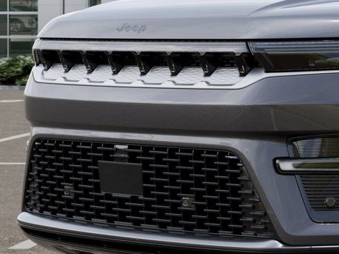 New 2026 Jeep Grand Wagoneer 2WD image 12