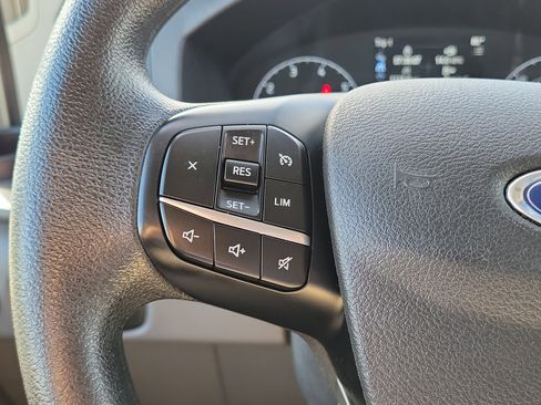 Used 2023 Ford Transit 350 XLT image 18