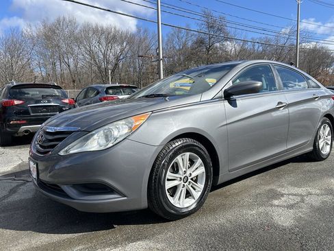 Used 2013 Hyundai Sonata GLS FWD image 1