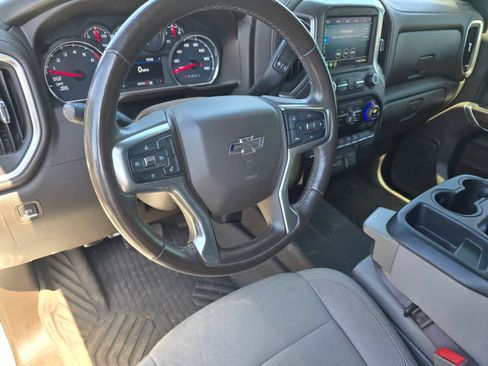 Used 2020 Chevrolet Silverado 1500 LT Trail Boss w/ Convenience Package AWD/4WD image 15