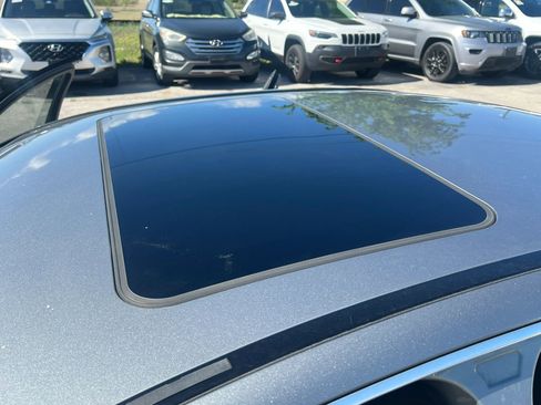 Used 2012 Mercedes-Benz C 250 Sedan image 30