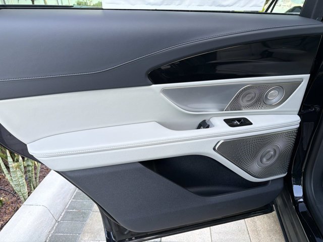 New 2026 Lincoln Nautilus Reserve AWD/4WD image 15