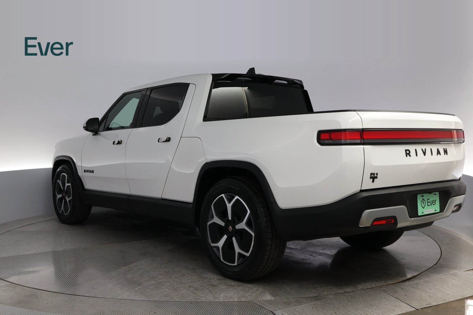 Used 2023 Rivian R1T Adventure Dual AWD/4WD image 17