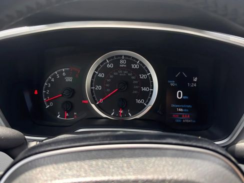 Used 2020 Toyota Corolla SE image 12