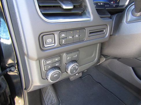 Used 2024 Chevrolet Tahoe LT image 24