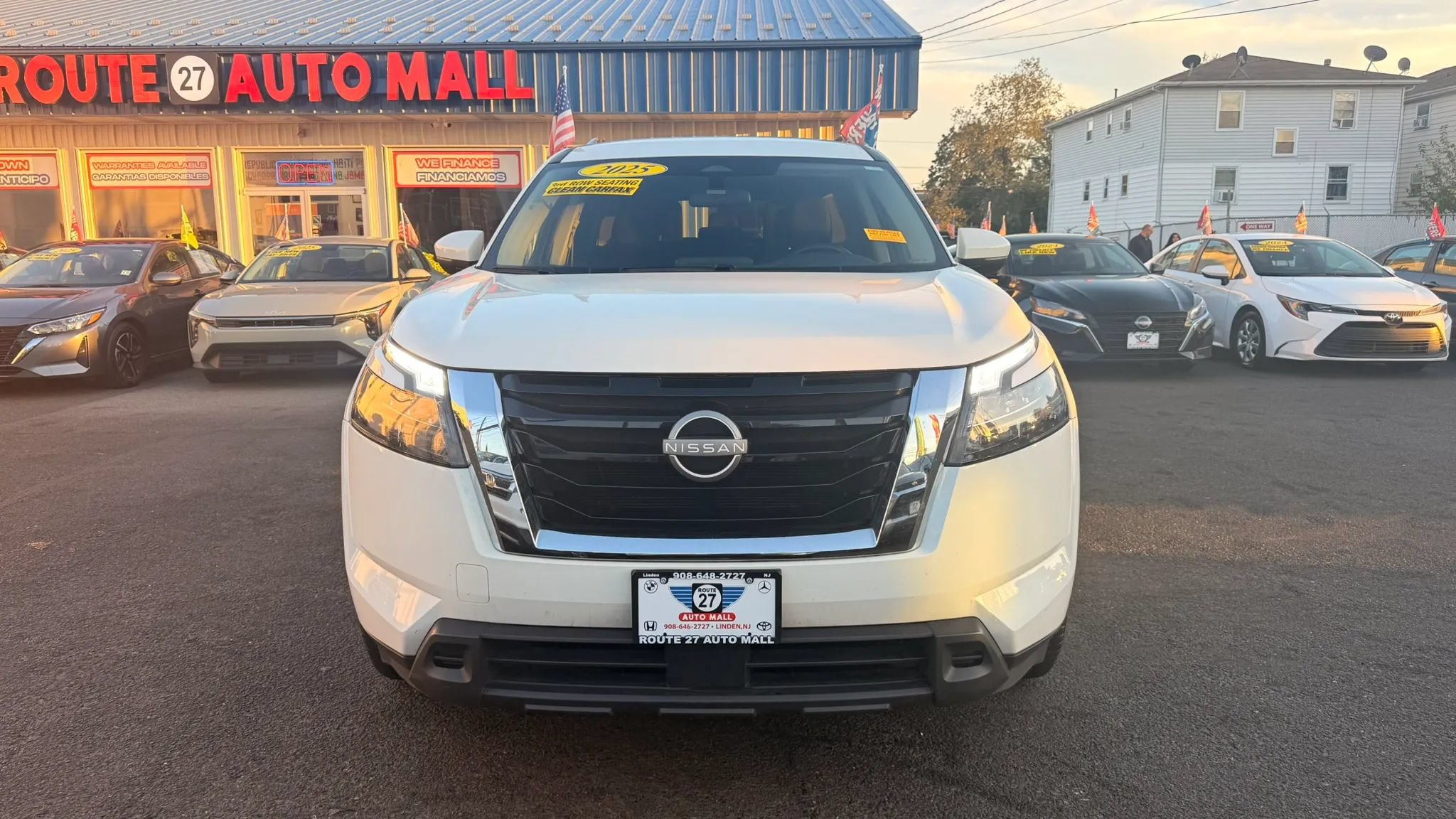 Used 2025 Nissan Pathfinder SV AWD/4WD image 3