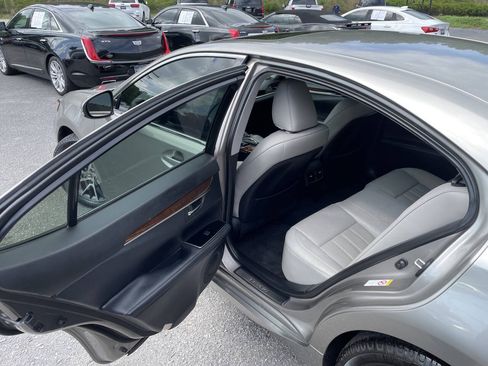 Used 2017 Lexus ES 350 w/ Luxury Package FWD image 10
