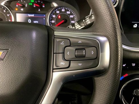 Used 2024 Chevrolet Blazer LT w/ Convenience Package FWD image 19
