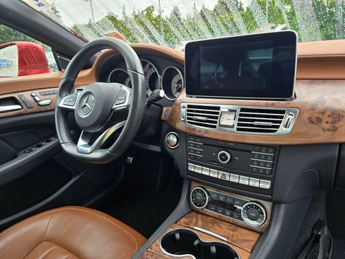 Used 2015 Mercedes-Benz CLS 400 image 10