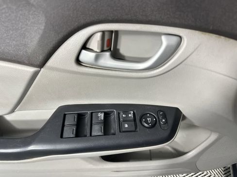 Used 2012 Honda Civic LX image 11