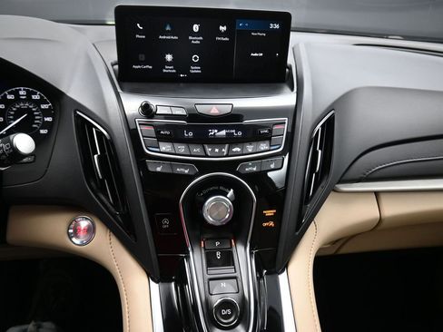 Used 2024 Acura RDX SH-AWD image 9