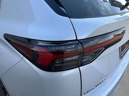 New 2026 Mitsubishi Outlander SEL image 34