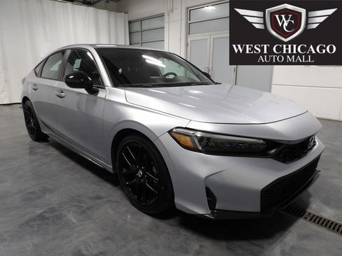 Used 2025 Honda Civic Sport image 1