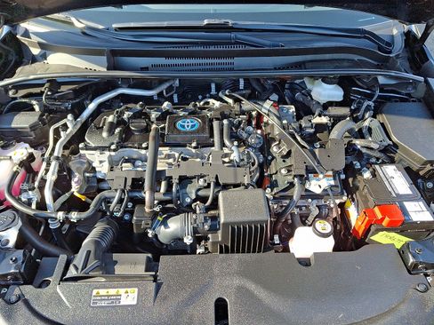 Certified 2024 Toyota Corolla LE image 27