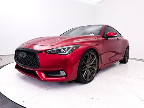 Used 2017 INFINITI Q60 Red Sport 400 image 16