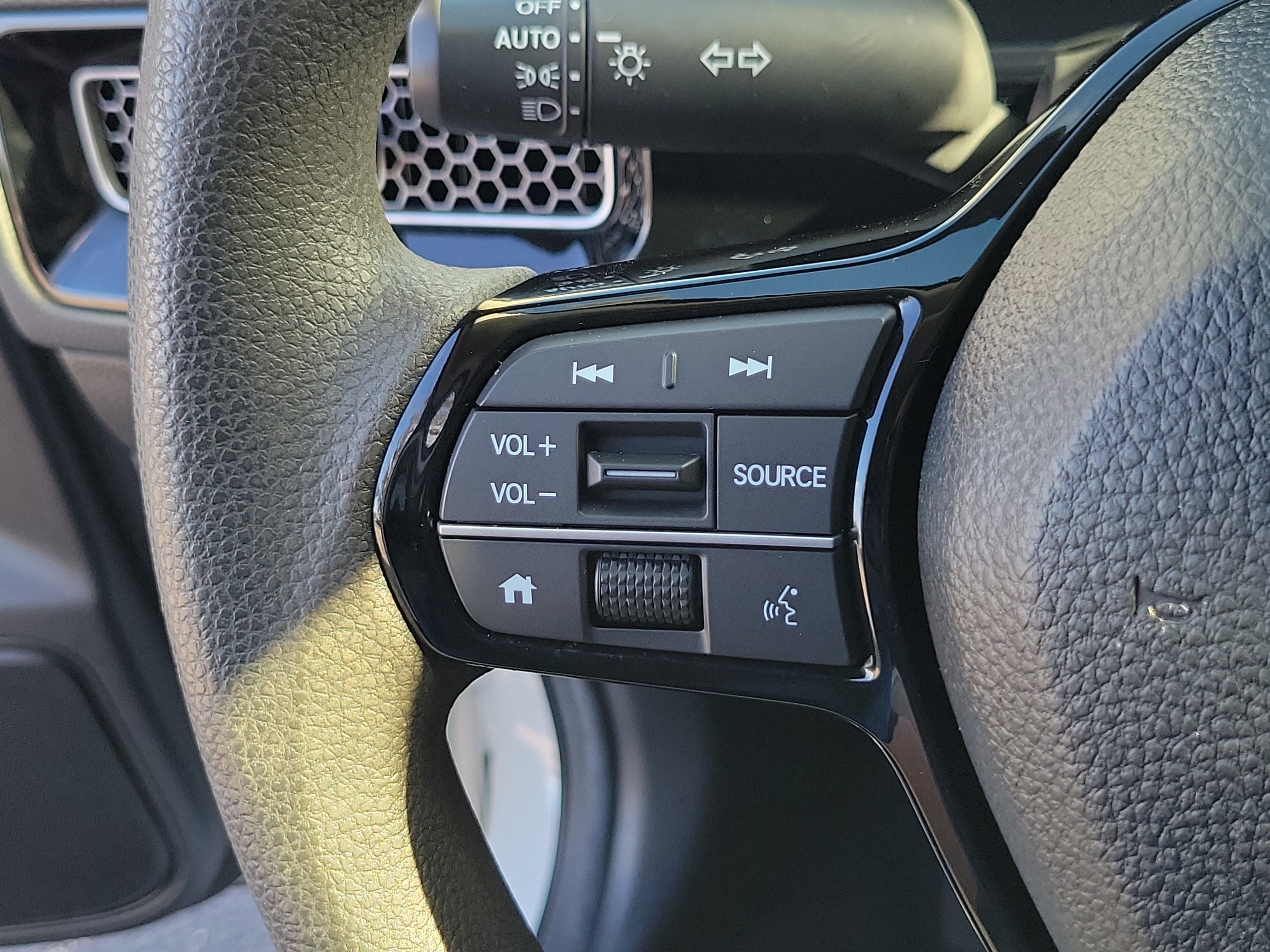 Used 2024 Honda Civic LX image 28