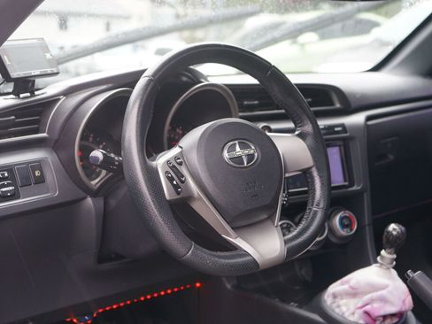 Used 2012 Scion tC image 10