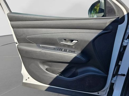 Used 2025 Hyundai Tucson SEL FWD image 22