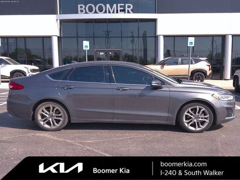 Used 2020 Ford Fusion SEL FWD image 5