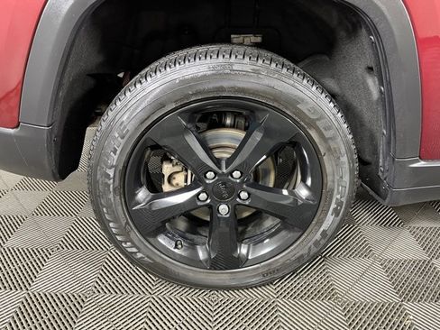 Used 2023 Jeep Grand Cherokee Altitude image 58