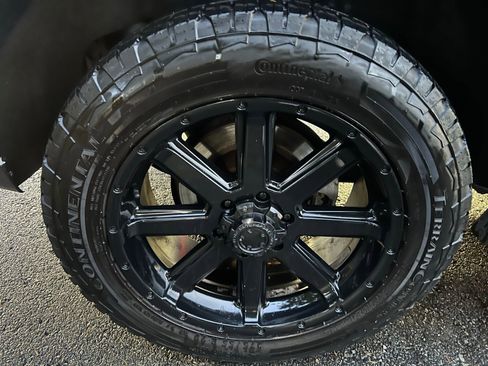 Used 2017 GMC Yukon SLT image 13