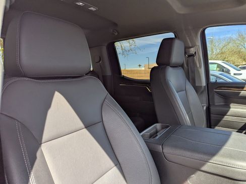 Used 2023 GMC Sierra 1500 Elevation w/ Elevation Premium Package image 6