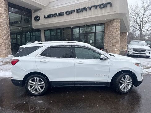 Used 2019 Chevrolet Equinox Premier image 2