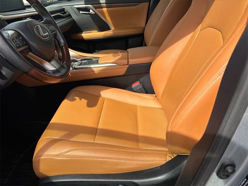 Used 2022 Lexus RX 350L FWD w/ Premium Package image 10