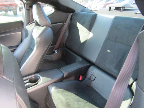 Used 2018 Toyota 86 image 12