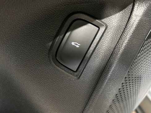 New 2024 Chevrolet Blazer EV LT image 17