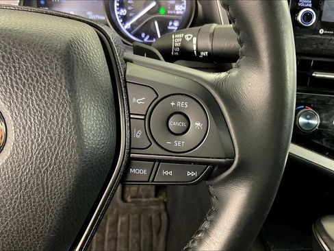 Used 2022 Toyota Camry SE image 28