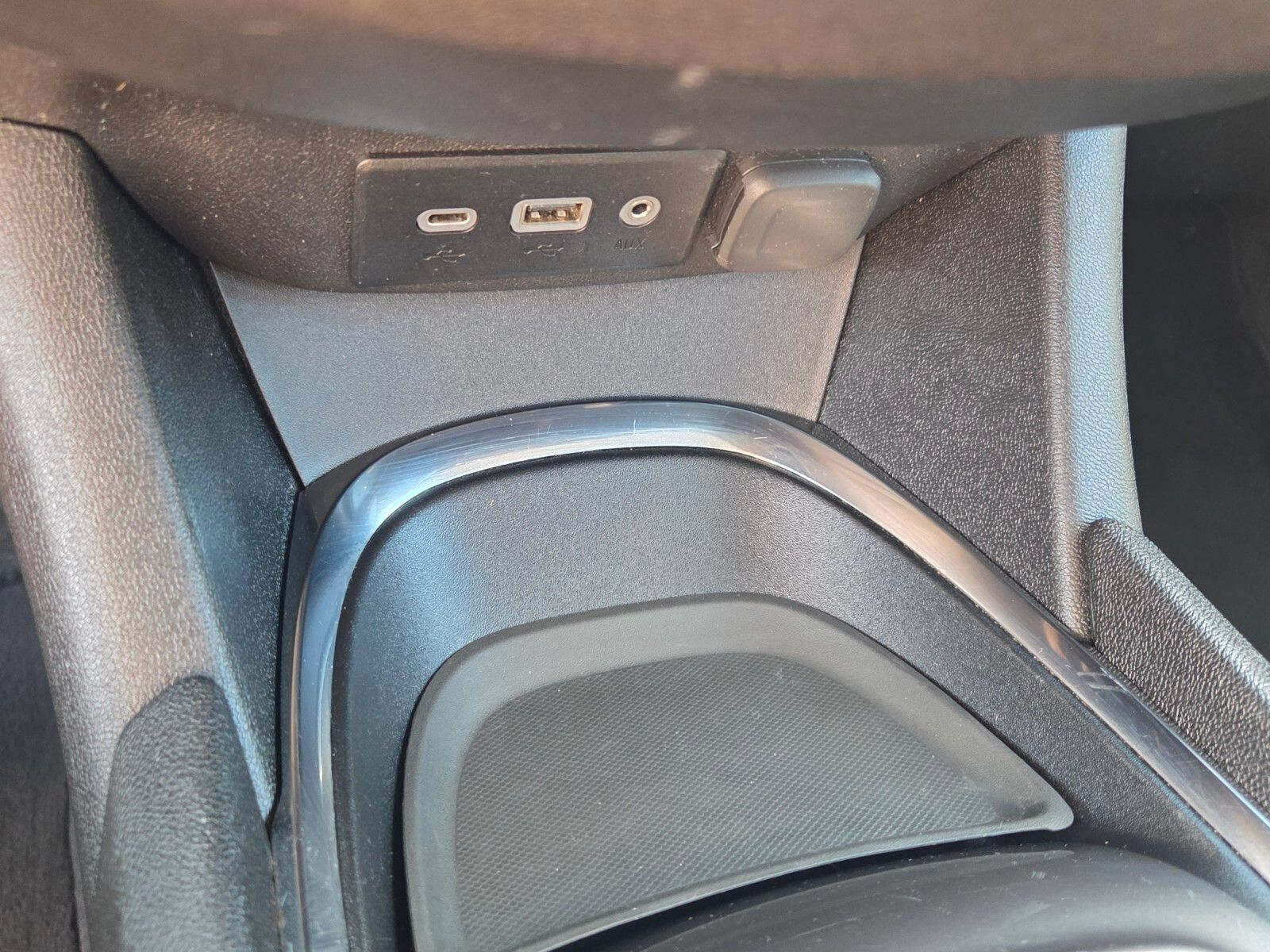 Used 2024 Chevrolet Malibu LT FWD image 23
