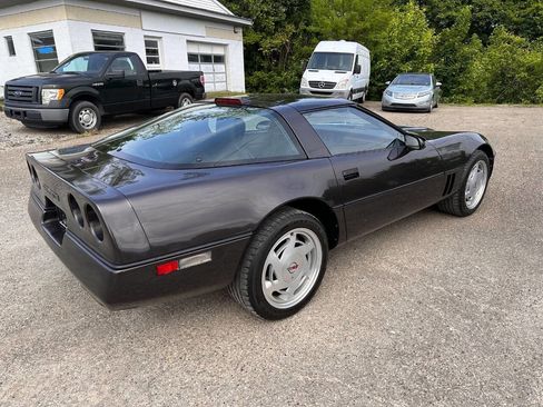Used 1989 Chevrolet Corvette Coupe RWD image 3