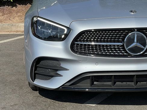 Used 2022 Mercedes-Benz E 350 Sedan image 4