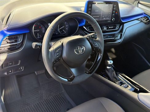 Certified 2021 Toyota C-HR XLE FWD image 4