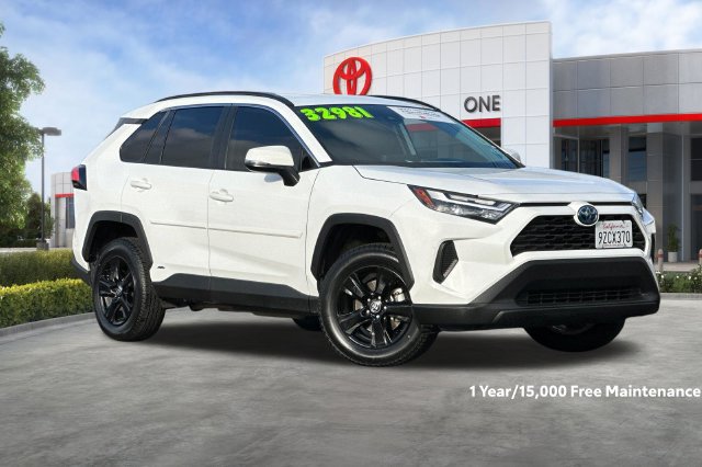 Certified 2024 Toyota RAV4 LE AWD/4WD image 2