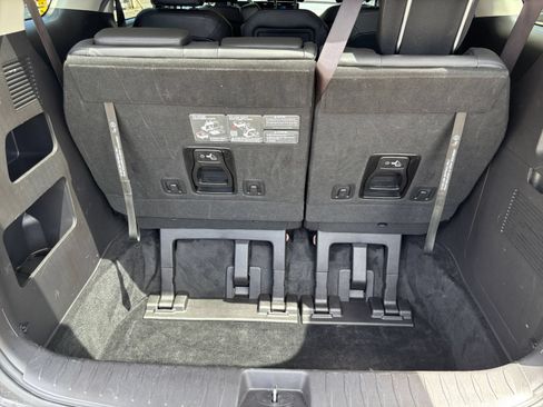 Used 2026 Kia Carnival FWD image 34