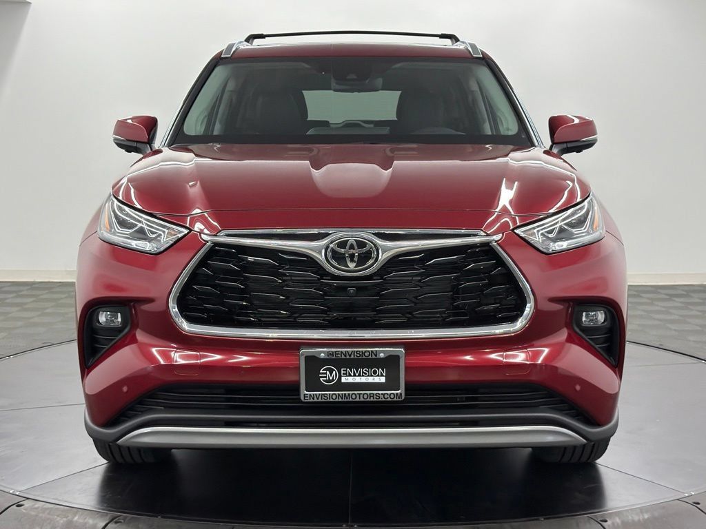 New 2026 Toyota Highlander Platinum AWD/4WD image 6